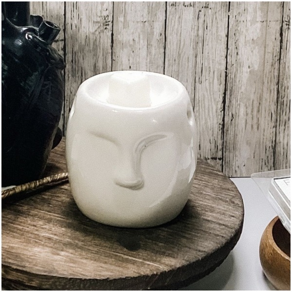 white ceramic wax melt warmer